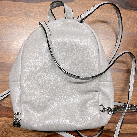 Victoria secret backpag. Color grey - Picture 2 of 4